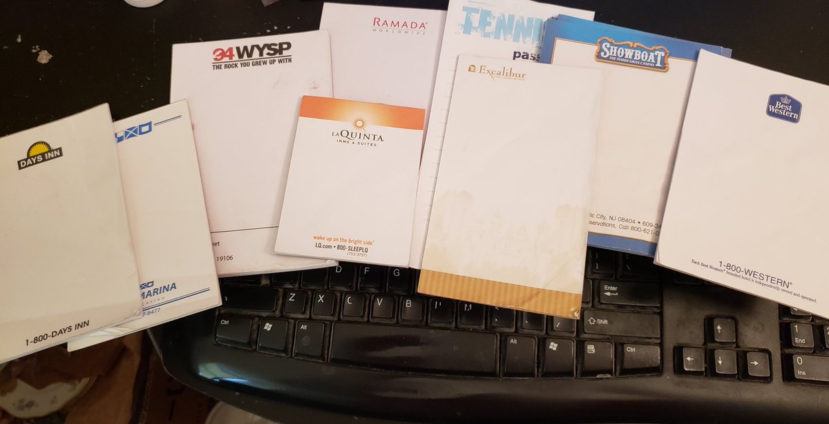 PhilliesRob267's tweet photo. Anyone else take note pads when they go places or is it just me? #thingsicollect #hoarder #icollectnotepads @daysinn @SportsRadioWIP used to be WYSP @LaQuintaFtMyers @RamadaWorldwide @ExcaliburVegas @BestWestern I take your pens too! Shhhhhhh https://t.co/jbuliFxkMG