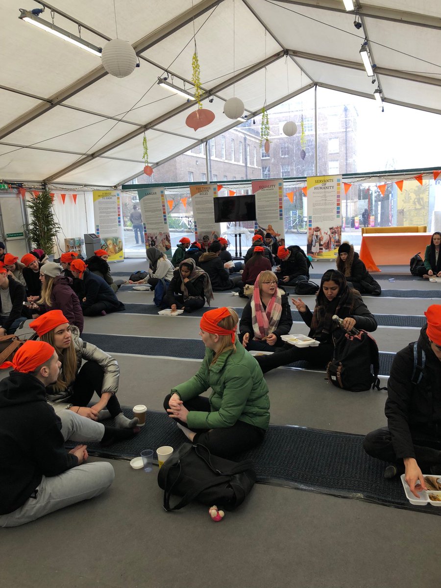 UOLSikhSoc's tweet photo. Thanks to everyone who came along to Langar on Campus last week and helped make it a success!!! 😊 It was great to see so many of you there 💙 A special thank you to @DmuSikhSociety, @leicesterhindu, @MidlandLangar, @sikhchannel and Punjabi society 😇 https://t.co/1RQ5Rhaqcn