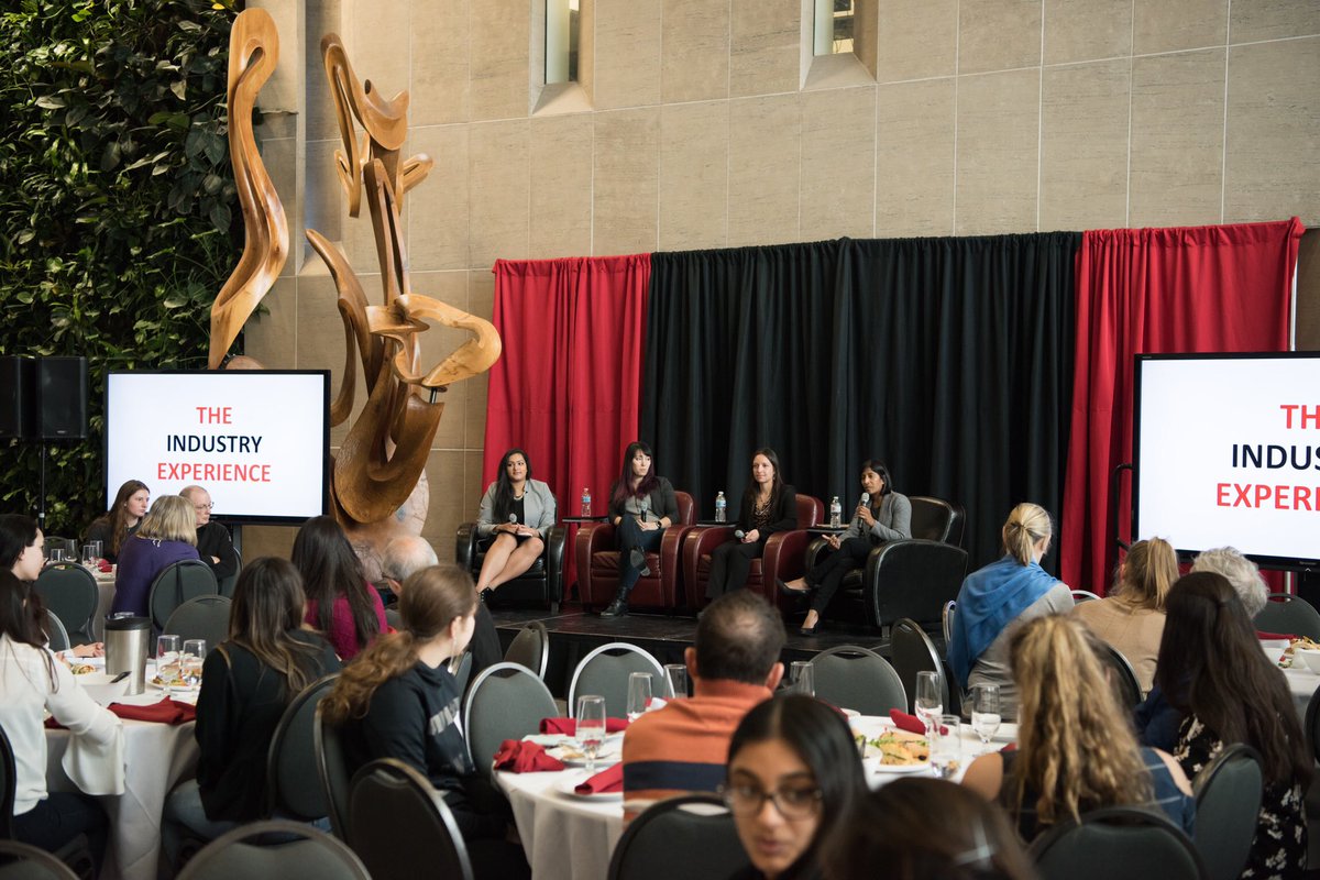 CarletonEngDesg's tweet photo. An inspiring room full of women! This wknd, we hosted REV UP @Carleton_U for women-identified prospective students in ENG and IT, which included an industry panel with alumnae + lab tours &amp; an inside scoop from current students. The future for women in Eng &amp; IT looks bright! 🤩 https://t.co/dWUGirFHmX