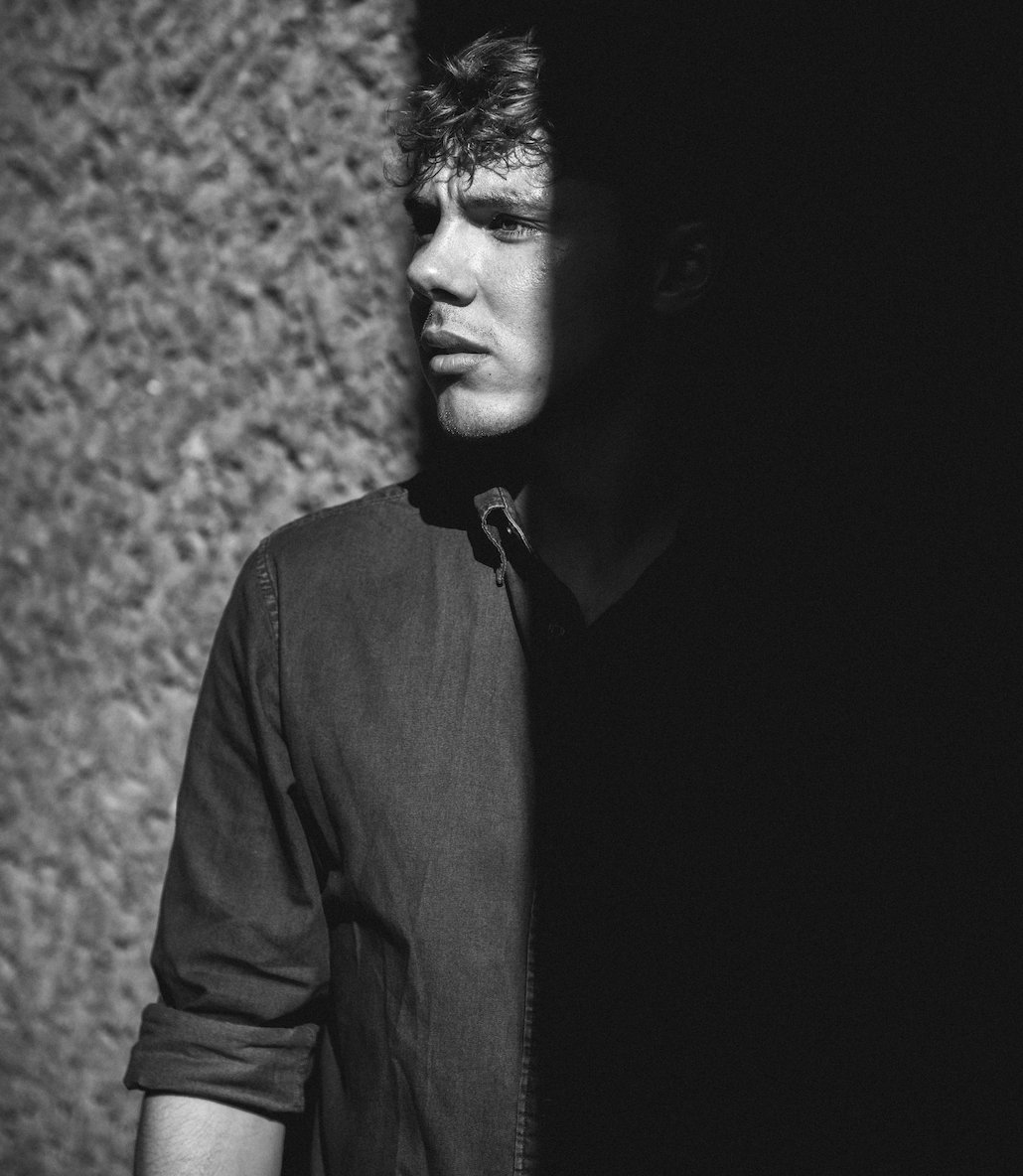 Next <a href="/FolkThisLondon/">Folk This</a> ! 

<a href="/tompointermusic/">Tom Pointer</a>
<a href="/sayanise/">Say Anise</a>
#Rotem

<a href="/TheFinPub/">The Finsbury</a> , this Sunday. February 10th

Free tickets⤵ 
bit.ly/2RNIySr 

#Indie #Soul #London