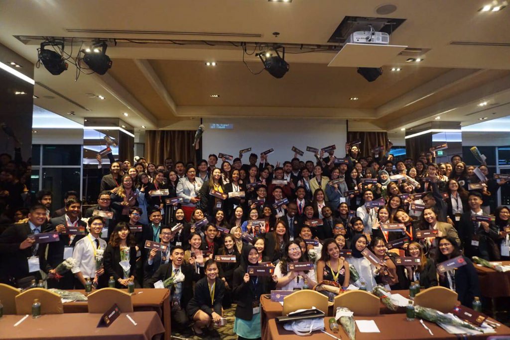 #1
30 Januari-2 Februari 2019, salah satu siswa SMA Negeri 5 Gowa, Ariq Baihaqi Ramadhan telah mengikuti kegiatan Asia World Model United Nation di Bangkok, Thailand.