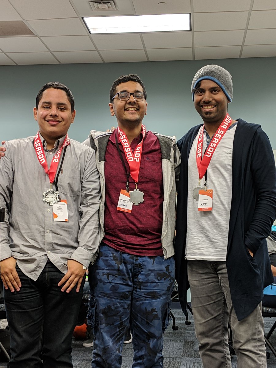 MLHacks's tweet photo. Congrats to visionaries for winning first place @fiumangohacks! #mangohacks https://t.co/0dTRe6SDSx