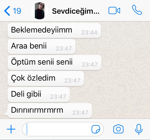 Şu hayatı biraz seviyorsam sebebi sensin asdgb