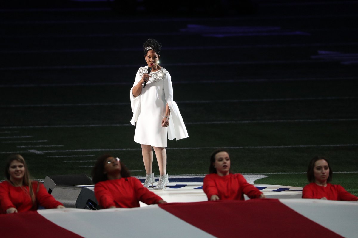WFRVLocal5's tweet photo. YOUR TURN: What did you think of Gladys Knight's rendition of the National Anthem?
Who is your all-time favorite? #superbowl #NationalAnthem #GladysKnight #wfrv #wfrvlocal5 https://t.co/H1LUr8vx0q
