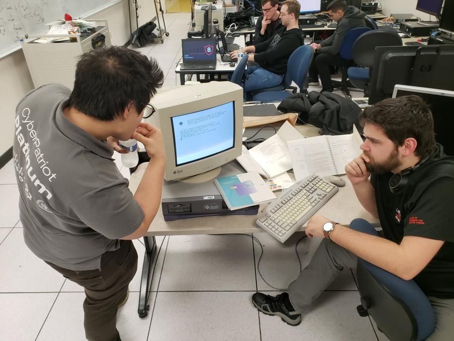 CSUNLayer8's tweet photo. CSUN Layer 8's team going OLD school in training today! #WRCCDC #NCCDC #CSUN #LAYER8 #Solaris #BuildThatFirewall https://t.co/chuMp0CR2t