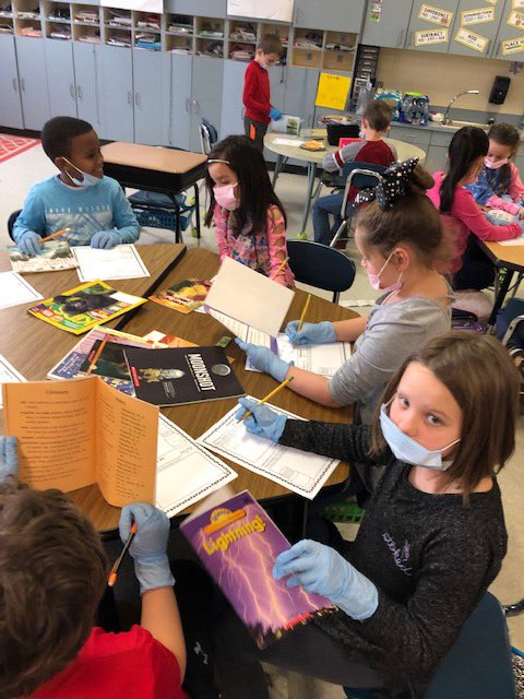 2nd graders doing Text Feature Surgery
#YourFutureOurFocus  <a href="/emilylipe66/">Emily Lipe, Ed.D.</a> <a href="/dcsnc/">@DCSNC</a> <a href="/DeanaColey/">Deana Coley</a> <a href="/WillardApril/">April Willard</a> <a href="/queenoftheL/">Joanie Williams</a> <a href="/DrHedgeAP/">Dr. Dara Hedgecock</a>