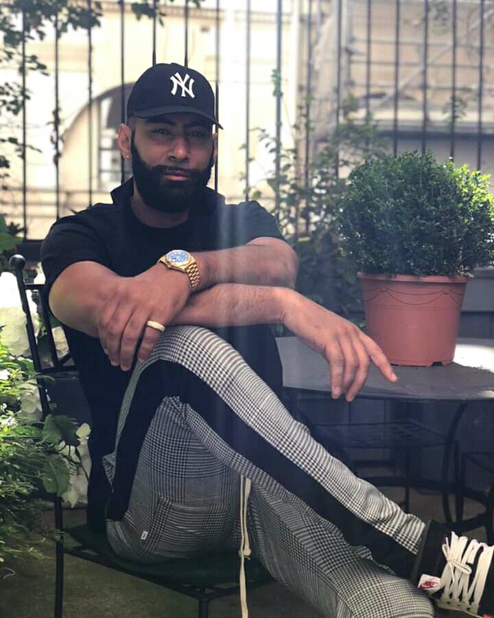 PaulFaraIfono2's tweet image. Bientôt le nouveau son de la fouine #DCM sera disponible 
Appretez vous au retournement de vestes 😱😱😂
#Teamfouiny 🔥🔥💪🔥🔥