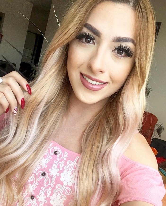 𝕋𝕣𝕒𝕟𝕤𝕊𝕚𝕟𝕘𝕝𝕖 on Twitter: "#TransIsBeautiful 🦋 Beautiful #TransWoman