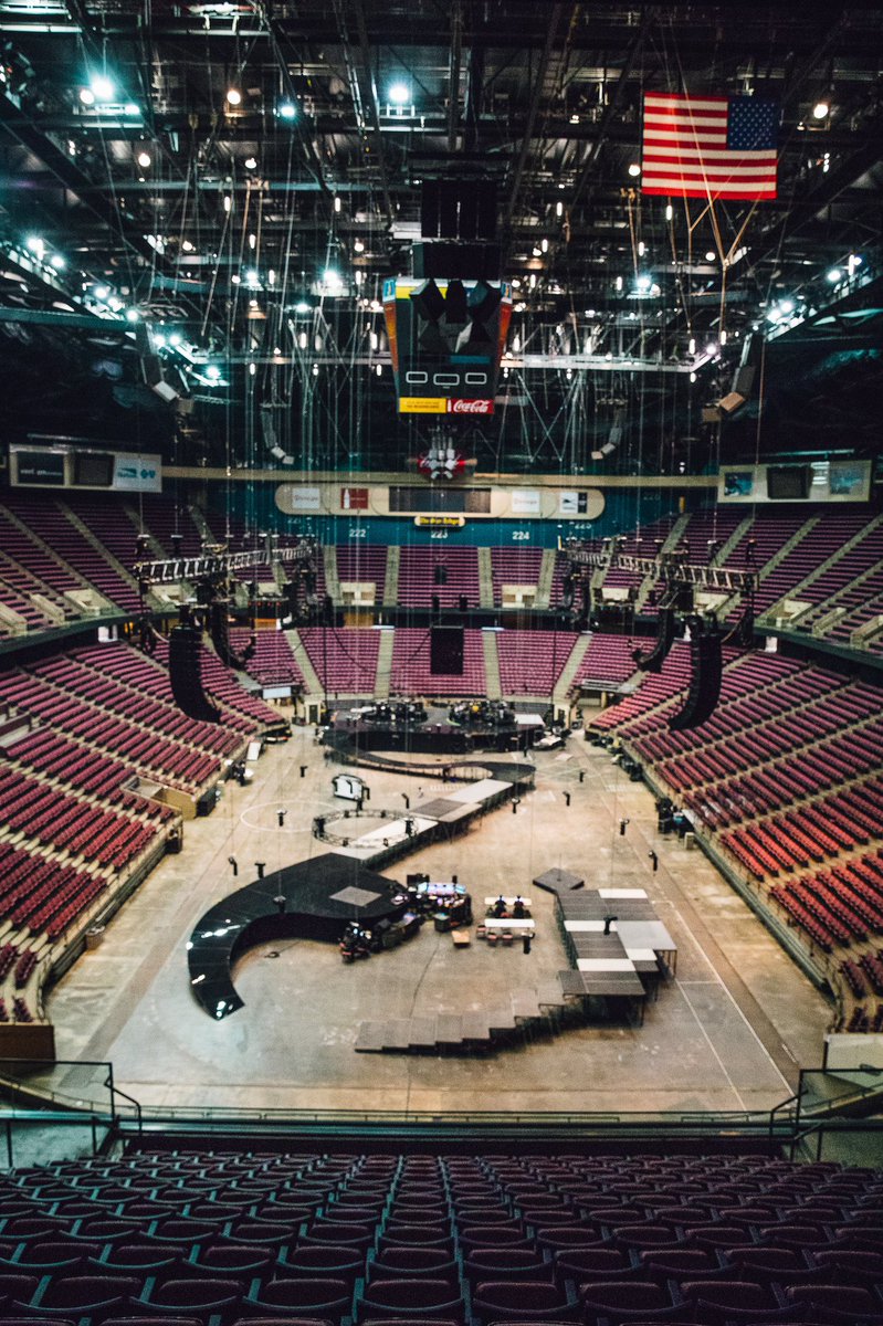 Some stuff you didn’t see on air last year — behind the scenes of our Super Bowl rehearsals + prep  🔥Photos: <a href="/marklashark/">MarkLaShark</a>