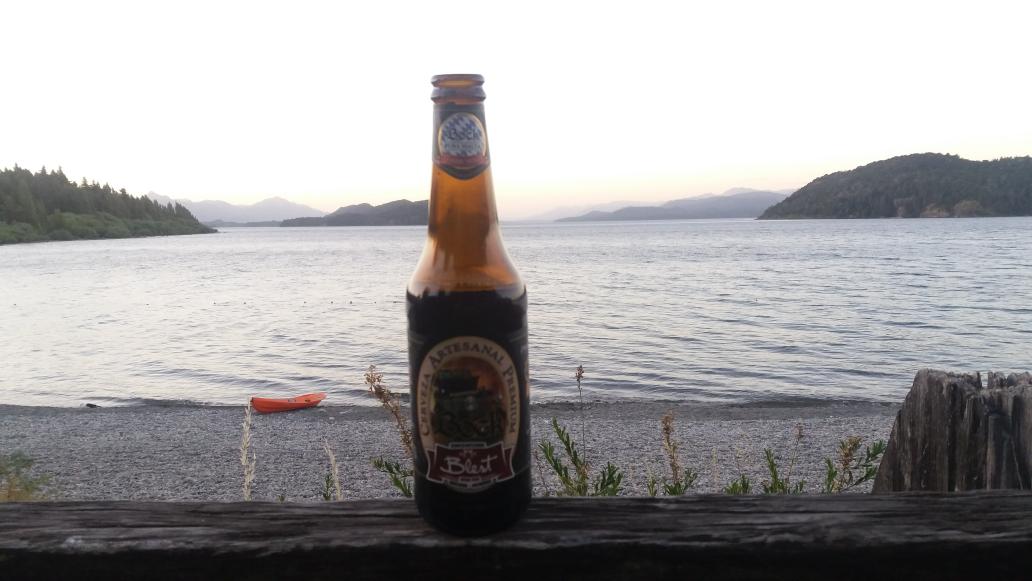 flowerspacheco's tweet photo. @CervezaBlest @xcanquil Una Bock a orillas del Nahuel Huapi #Bariloche https://t.co/Q6kKhj8B1q