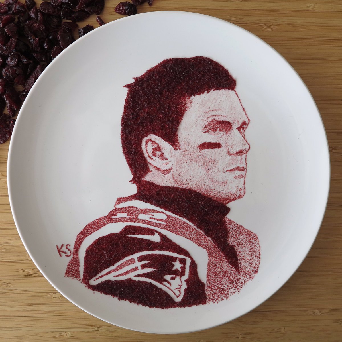 pedalstrike (@pedalstrike) on Twitter photo #SuperBowlLIII <a href="/Patriots/">New England Patriots</a> QB <a href="/TomBrady12_EP/">Tom Brady</a> in <a href="/OceanSprayInc/">Ocean Spray</a> dried cranberries #PatsNation #SuperBowlLIII <a href="/Patriots/">New England Patriots</a> QB <a href="/TomBrady12_EP/">Tom Brady</a> in <a href="/OceanSprayInc/">Ocean Spray</a> dried cranberries #PatsNation