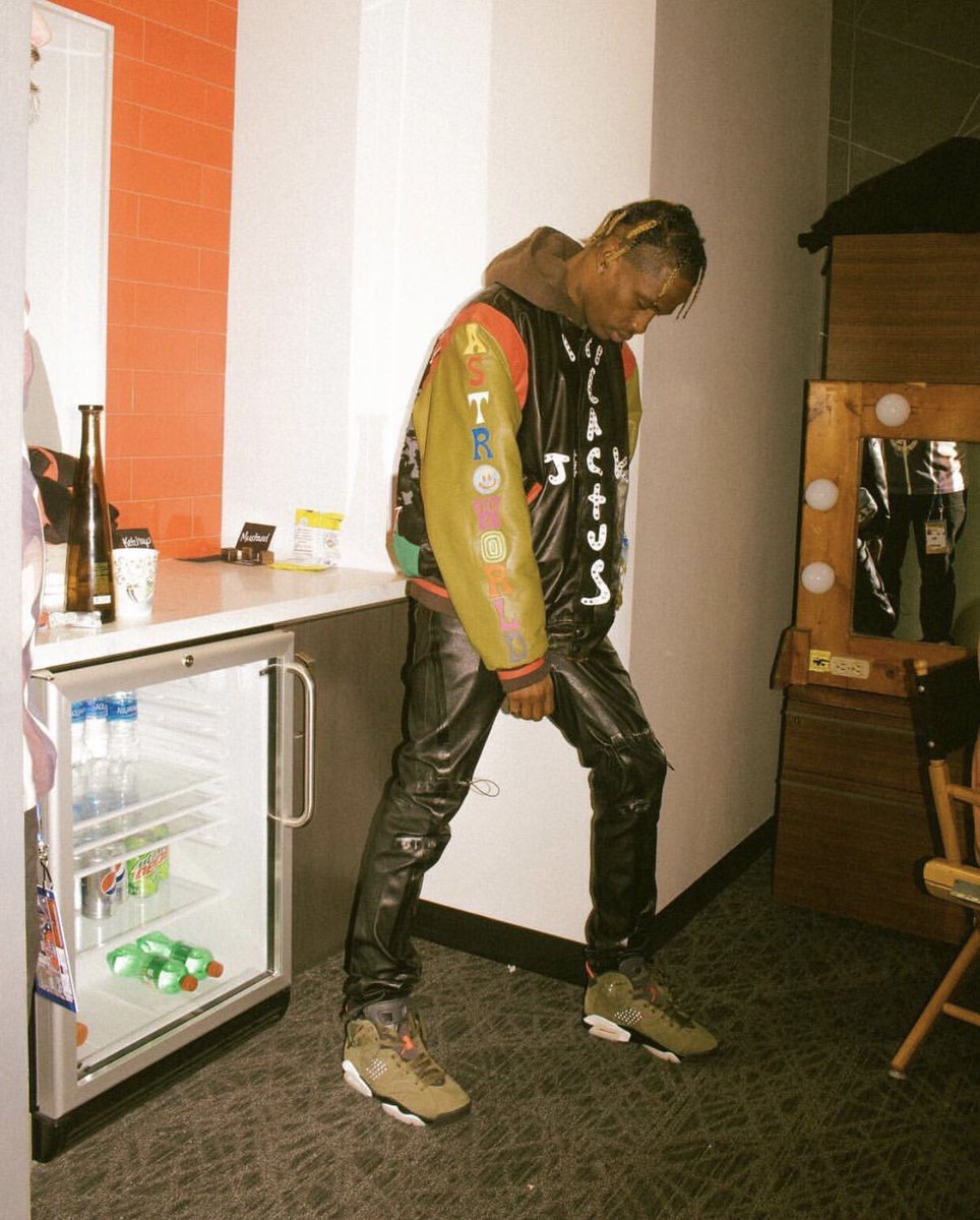 DailyRapFacts's tweet photo. Travis Scott is ready for the Super Bowl half-time show🌵 https://t.co/vgJcP8Gxzl