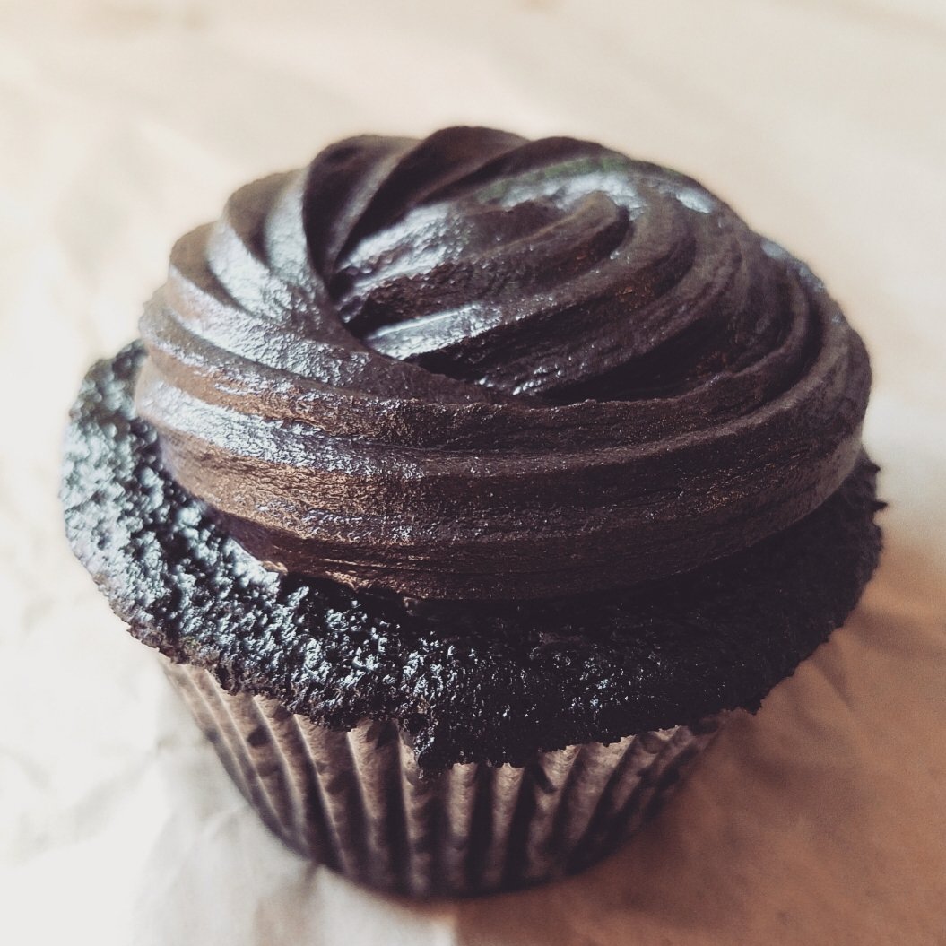 #SBLIII #cupcakes #chocolate #Patriots #Rams