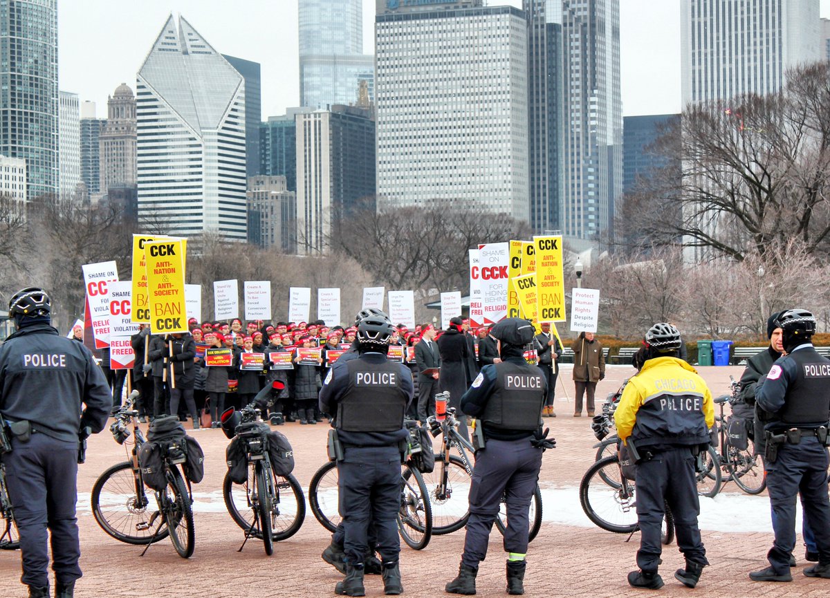 Thank you <a href="/Chicago_Police/">Chicago Police</a> for working to keep, not just our protest safe and peaceful, but our beloved Chicago as well. 
Our work has a common goal towards a peaceful world so people can have fulfilling lives. #endcoerciveconversion #worldinterfaithharmonyweek #ChicagoProtest