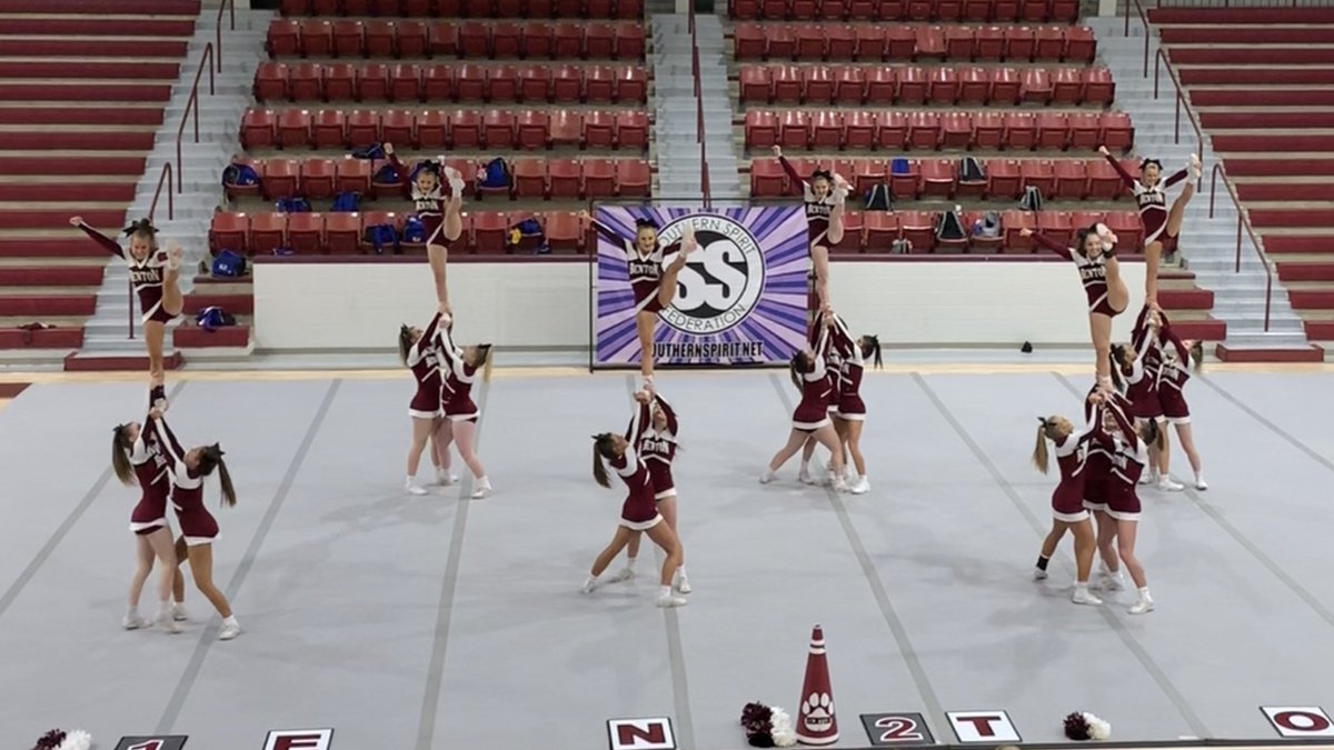 CheerBenton's tweet photo. Fantastic Nationals showcase today! #TeamArkansas is ready for Florida!! See you there #BetOnBenton https://t.co/JFr0ashmBU