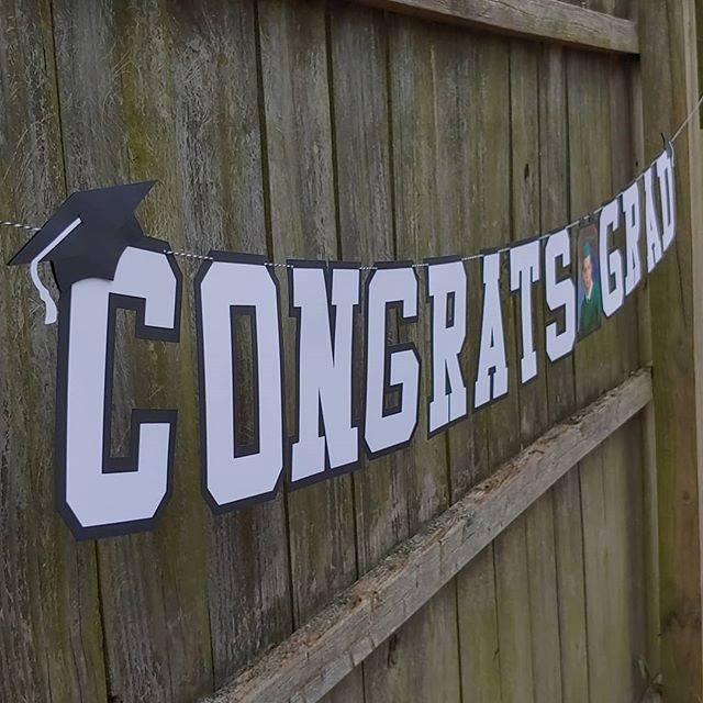 Amysoccasions's tweet photo. In my shop and ready to ship! All you need is one 4x6 photo of your favorite grad! ... #graduationpartyideas #photobanner #amysoccasions #gradphotos #etsy #congratsgrad #congratulations🎓 #congratulationsgraduates #gradpics #gradparty #highschoolgrad … https://t.co/4u0mrfZ4od https://t.co/GILuuwsCxc