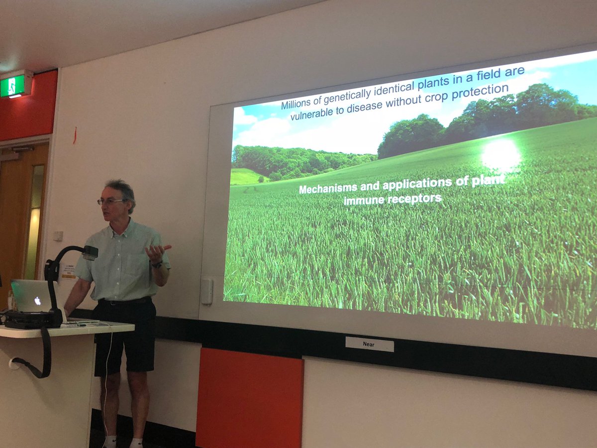 “We make life harder for ourselves and easier for pathogens when we plant monocultures” - <a href="/jonathandgjones/">Jonathan D G Jones</a> from <a href="/TheSainsburyLab/">The Sainsbury Laboratory</a> speaking <a href="/theCCDM/">CCDM</a> now on plant microbe interactions <a href="/CurtinEandA/">Curtin MLS</a>