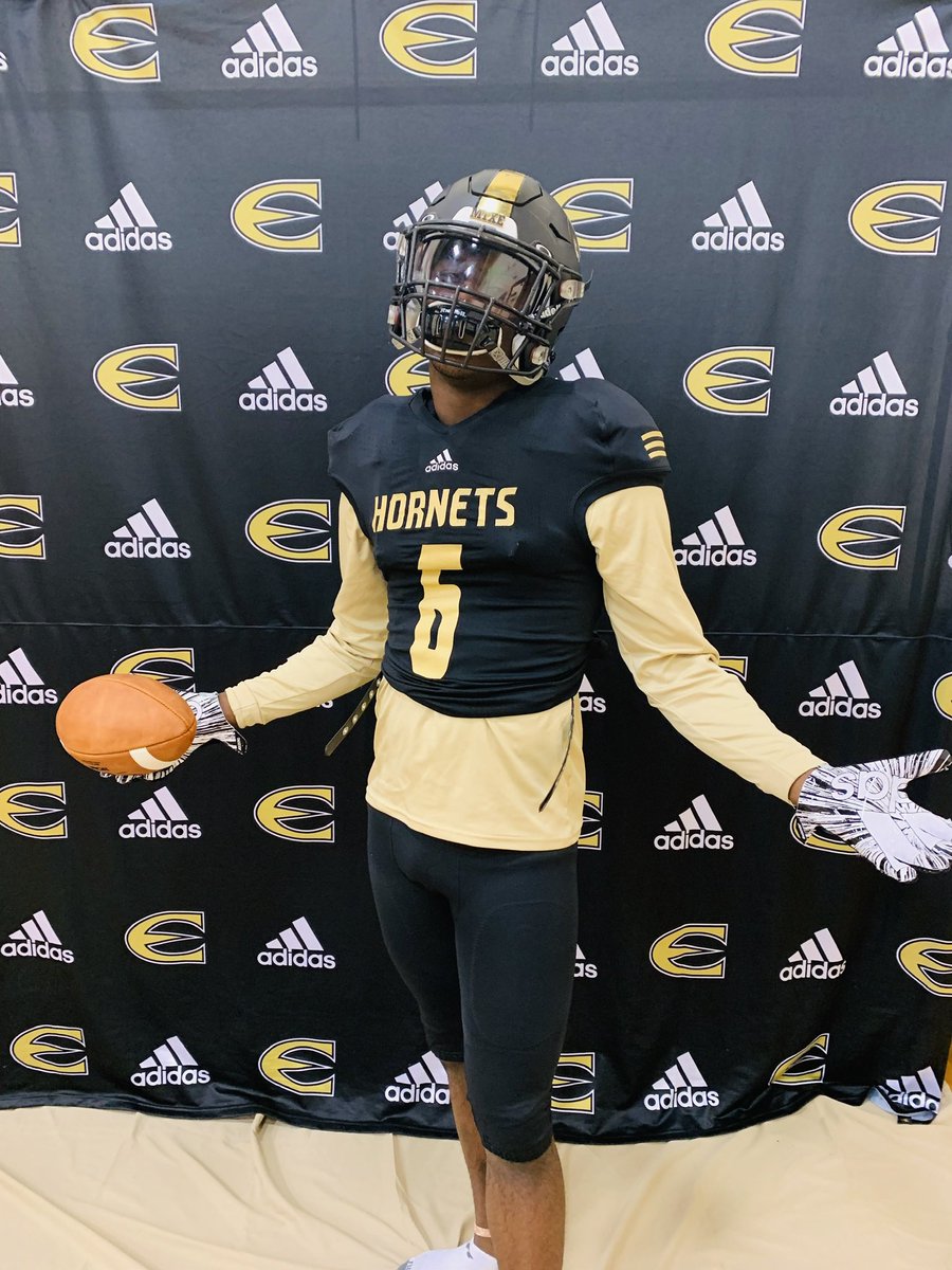 Jadens_100's tweet photo. For those of you who do not know... Stingers Up! https://t.co/SyFP7NFUtm