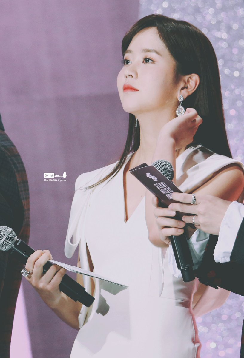 HD *4
祝大家春节快乐！*\(^o^)/*
즐겁고행복한설연휴보내세요! 🤗
<a href="/hellokimsohyun/">김소현</a> 
『reproduced please indicate the source❣』
#kimsohyun  #金所炫 #김소현 #金所泫