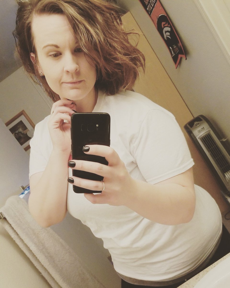 NicoleArmas3's tweet photo. Curly hair dont care! Down 11.6lbs and feeling good! #weightlossjourney #wwfreestyle #droppingpounds #curly #confidence #selflove https://t.co/OBe8AiVa0V