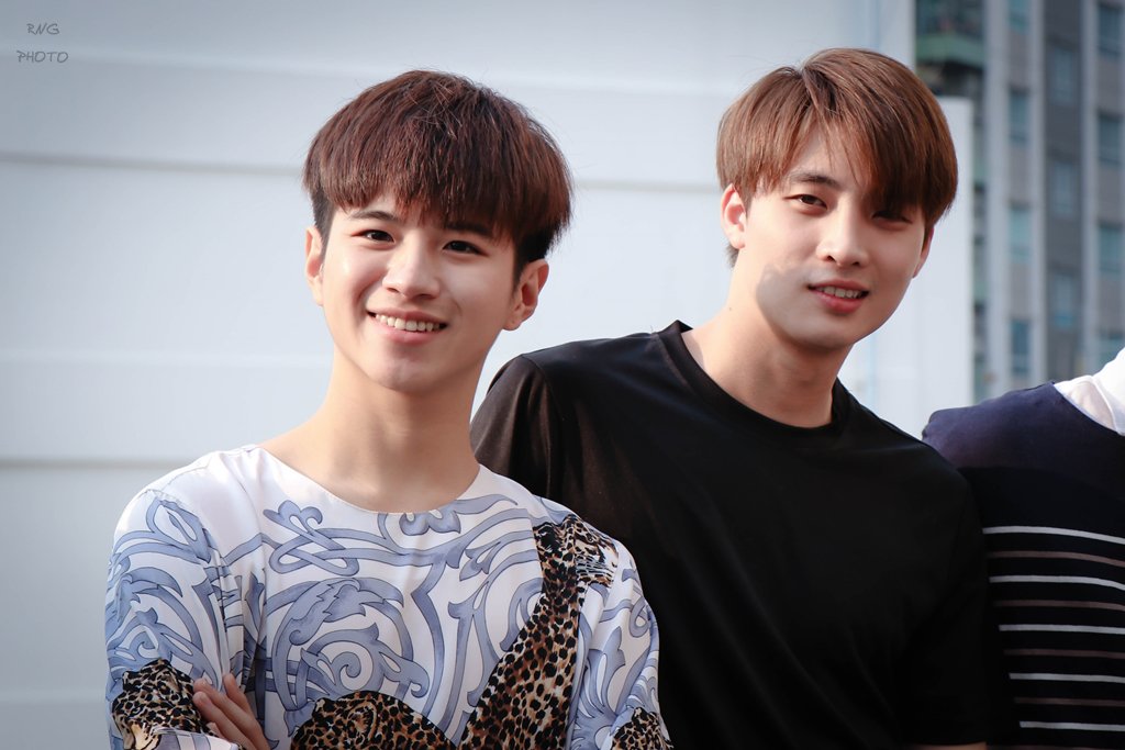 Meanplan_'s tweet photo. [180402] MeanPlan lovely moments 😙
#2wish 
#MeanPhiravich 
#คนของแปลน 
@m34nismind @bplannnnn https://t.co/qJjKXJMhd4