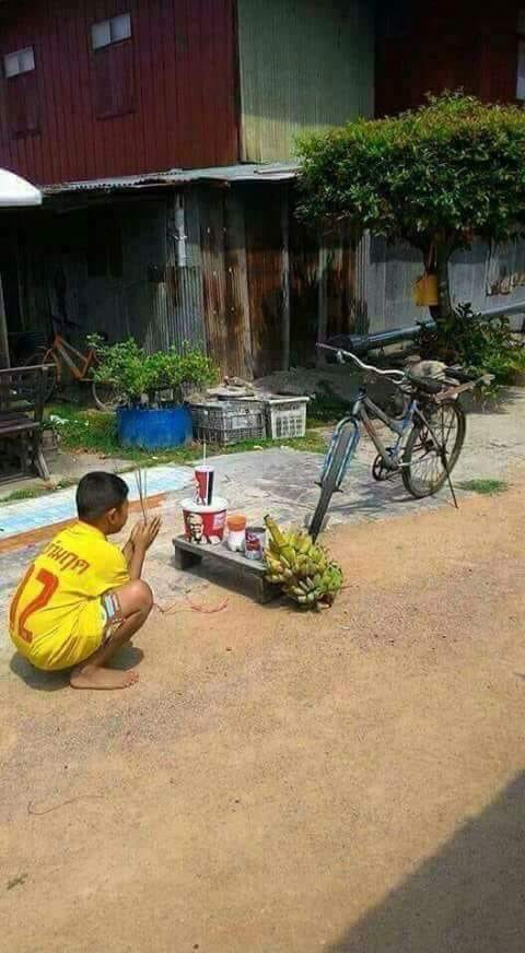 amazonsport's tweet image. ไหว้หน่อย มีอยู่ 1 คัน จัดชุดใหญ่