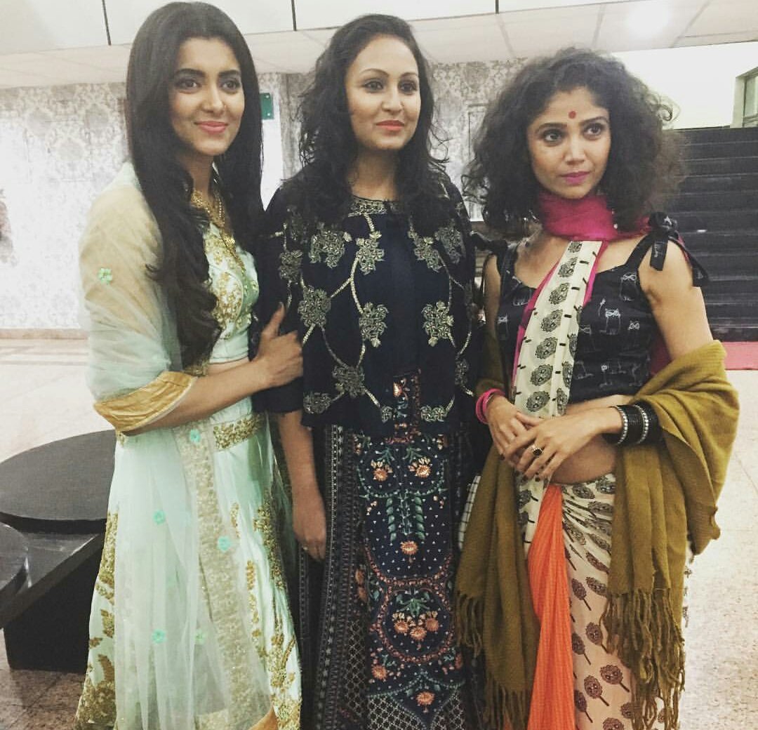 AshishAlgeriafc's tweet photo. #Archi look gorgeous as always,
btw Black suits you girl
#ArchanaTsharma from last night #Jiffa #AshishSharma https://t.co/yhIy1RTwRV