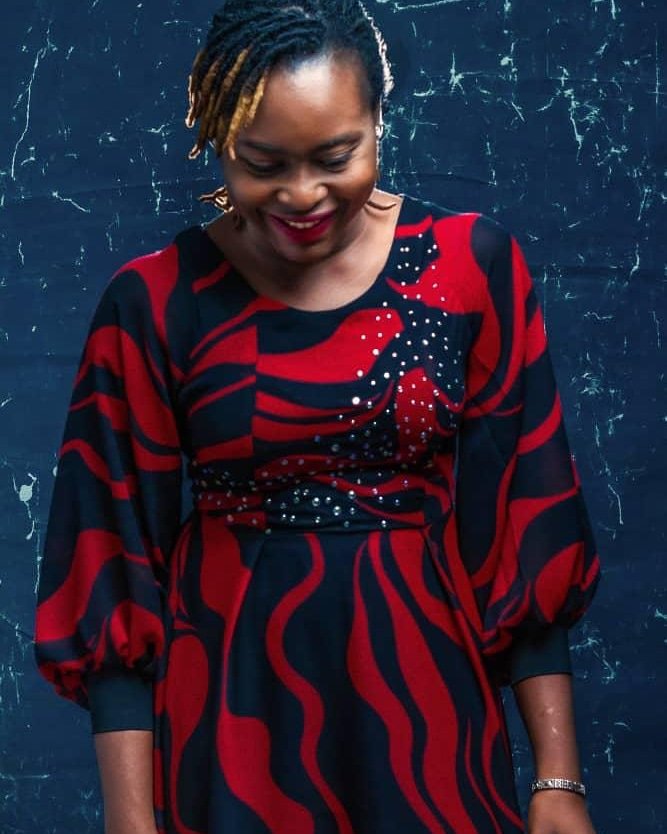 moh_dara's tweet image. When your outfit is so F.UN and comfy you can't help but feel yourself 😍. It's always a fun affair. Our DMs are open. Dress by  @funbyaramide #fashionunlimited #funoutfits #style #funaffair #fashiondesigner #abujatailor #readytowear #lifeofastylist❤️ #lifewechoose #tailorgang✂️