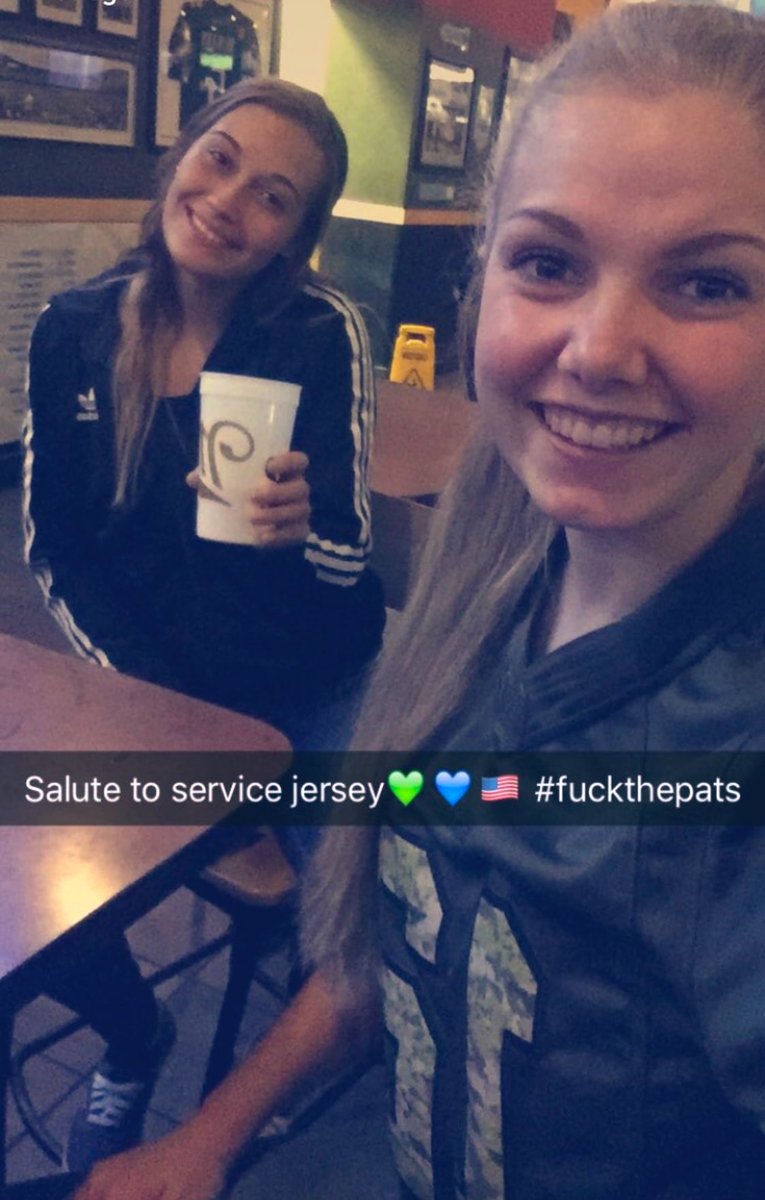 Lexxiib2's tweet photo. Phone calls from @shannon_quinn12 are the best callsβ€οΈ #littleThrowback https://t.co/uAdXXBro7f