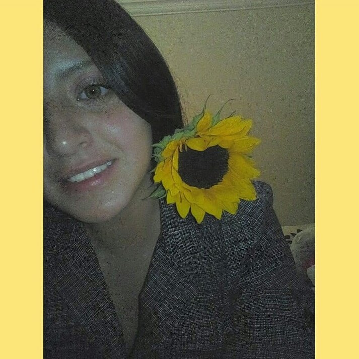 _FernandaT1369's tweet photo. #NuevaFotoDePerfil https://t.co/JcVLQfQhZ9