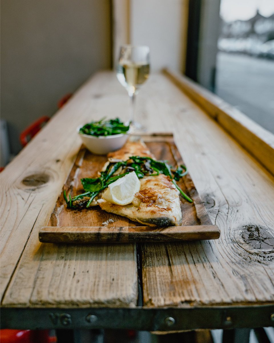 wtf_chippy's tweet image. Keeping it simple this Monday. 

#fishandchips #chippy #fish #chips #fishandchipshop #londonfoodies #delicious #hammersmith #chiswick #finedining #foodbloggers #fishfriday #healthyeating #mondaymotivation