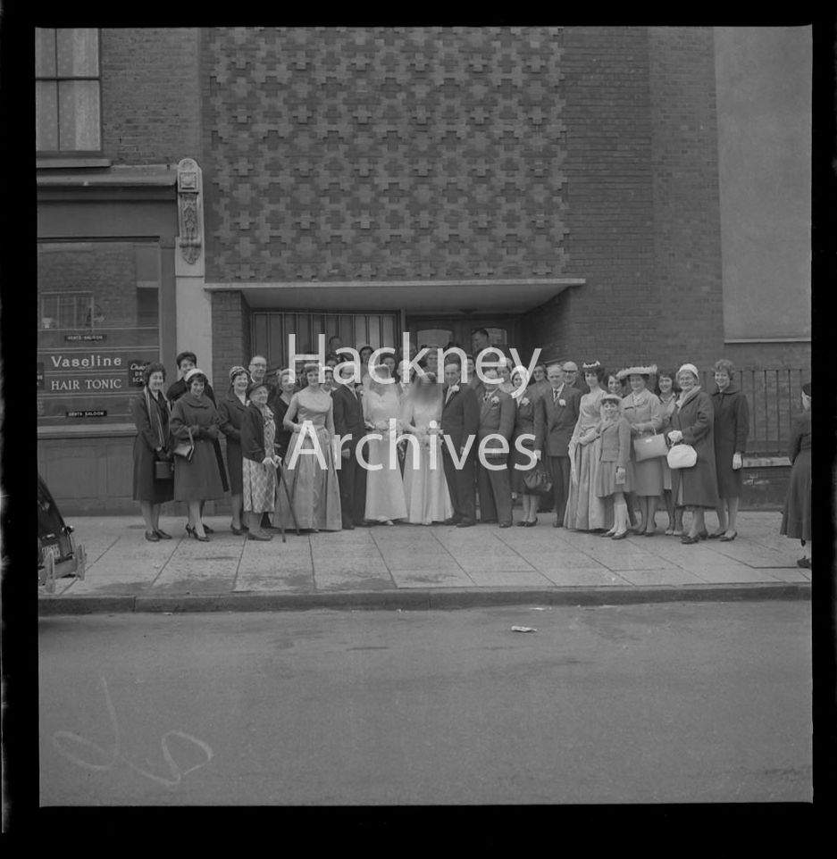 Can you help us identify this #London church? Photo by #RAGibson studio in 1961
