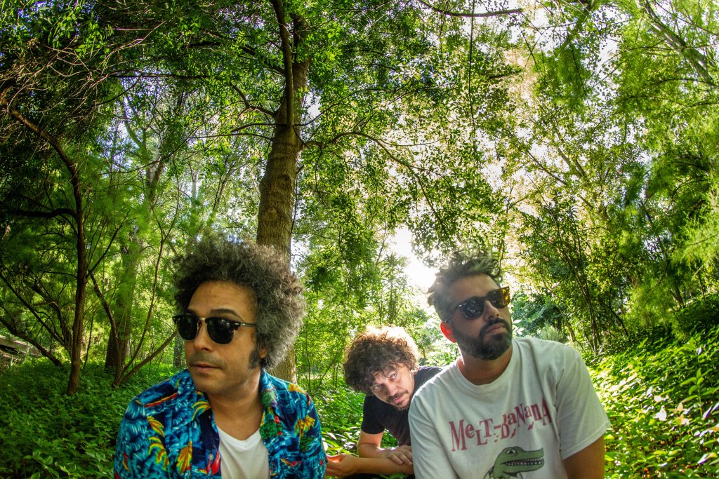 . <a href="/JupiterLion_/">Jupiter Lion</a> presentan su tercer LP 'We Will Lose Gracefully' el próximo 14 de febrero en la sala Moby Dick de Madrid mirolloeselindie.wordpress.com/2019/02/04/jup…