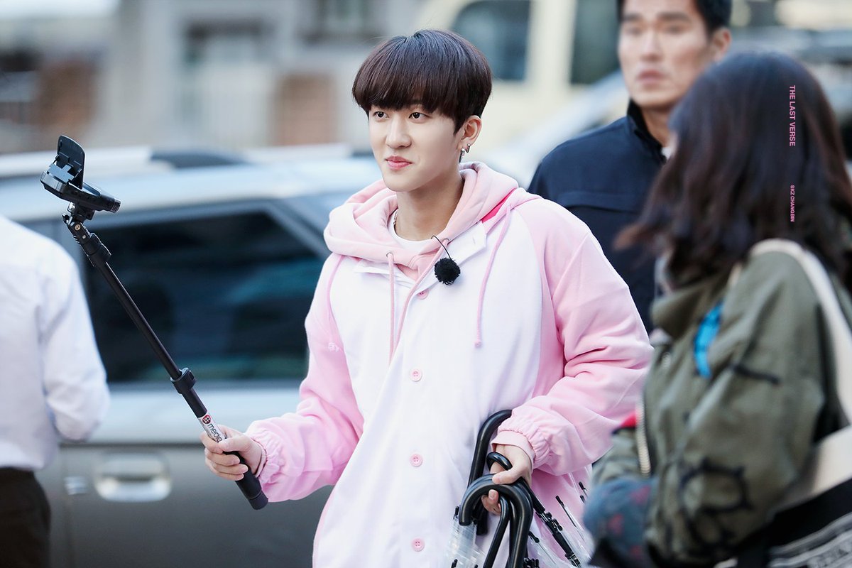 TheLastVerse_cb's tweet photo. 스트레이키즈 승민(이의 돼지🐷잠옷을 입게된 창빈)입니다🐖
#기해년 #설날 #새해복많이받으세요 #LunarNewYear https://t.co/ZT8VMKFuU3