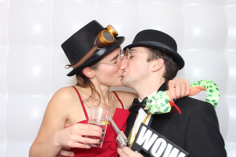 lindashelleycat's tweet image. I like February- it means January is over, and it’s the month for 💕 💗 💖 #loveisintheair #gettingengaged #valentinesproposals #weddingplanning #premiumphotobooth #photoboothsurrey #smileyboothsurrey