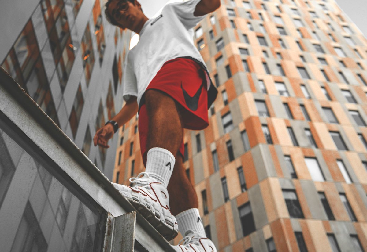 frhx16's tweet photo. No limits. #no #limits #streetwear #StreetStyle #streetphotography #street #urban #urbanoutfitters #urbanexploration #urbanstyle #urbe #urbex #exploring #perspectives #explorers #bcn #Barcelona #city #citylife #cityscape #architecturephotography https://t.co/RYoUFwc7bs
