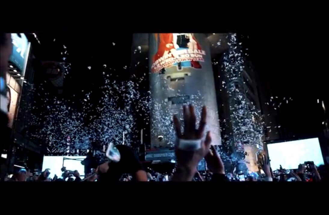masakingngn's tweet photo. 渋谷カウントダウンの映像です♪
12万人の観衆の中、素晴らしい仲間とパフォーマンスさせて頂けたこと、最高でした🎉
↓↓興奮と熱狂の模様をどうぞ‥↓↓
https://t.co/vSOfrHkqJR
#インディード
#delightblue
#thefactorytokyo https://t.co/OnPnkyqasN