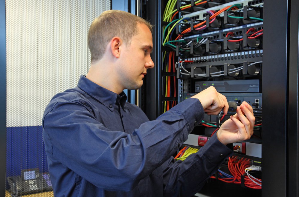 ConnexisLtd's tweet photo. No job is too big or too small - from the original brief to implementation of the communication solution, you can expect a seamless and professional service. https://t.co/7HIarUrfYq 

#Telecoms #Telecommunications #Broadband #Business #Telford #Chester #Shropshire #Chester #Wales https://t.co/4xpLEpq77W