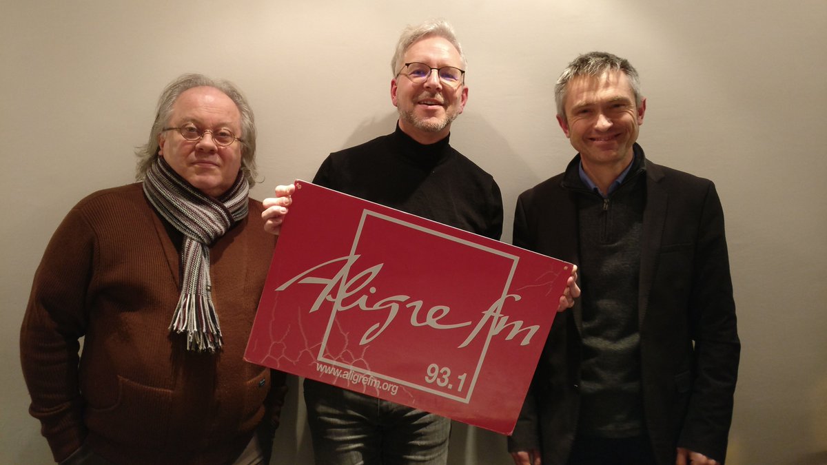 Retrouvez l'interview de @GillesGarel sur <a href="/radioeiffel/">Radio Eiffel</a> en podcast sur  soundcloud.com/miroirdesscien…. Il y parle #innovation et évidemment du #Mooc <a href="/InnovaFab/">MOOC Fabriquer l'innovation</a> !