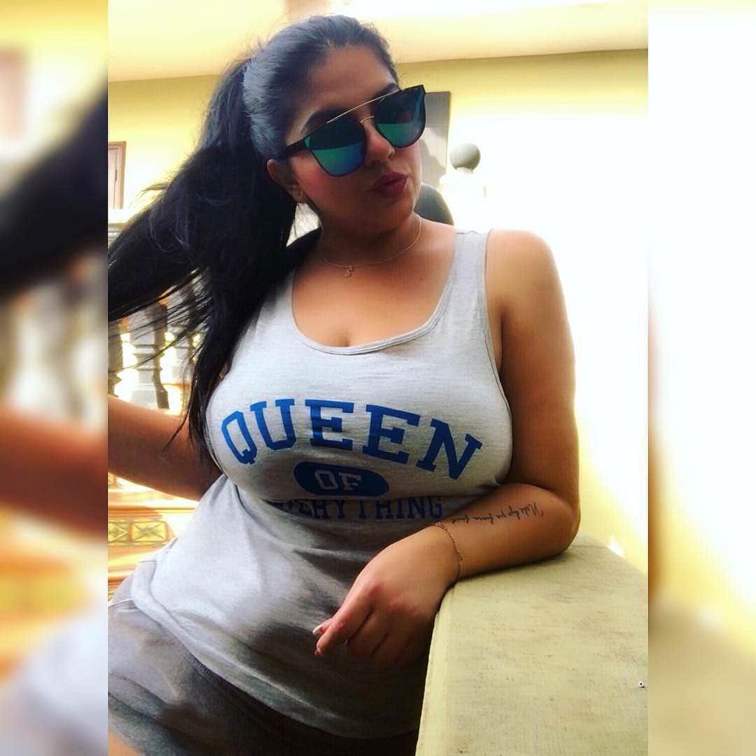 DeepuXD's tweet photo. https://t.co/uQyKKjOmbD larkiyan college mai kya krti hy click kr k video dekho https://t.co/nPM9EbKU7C