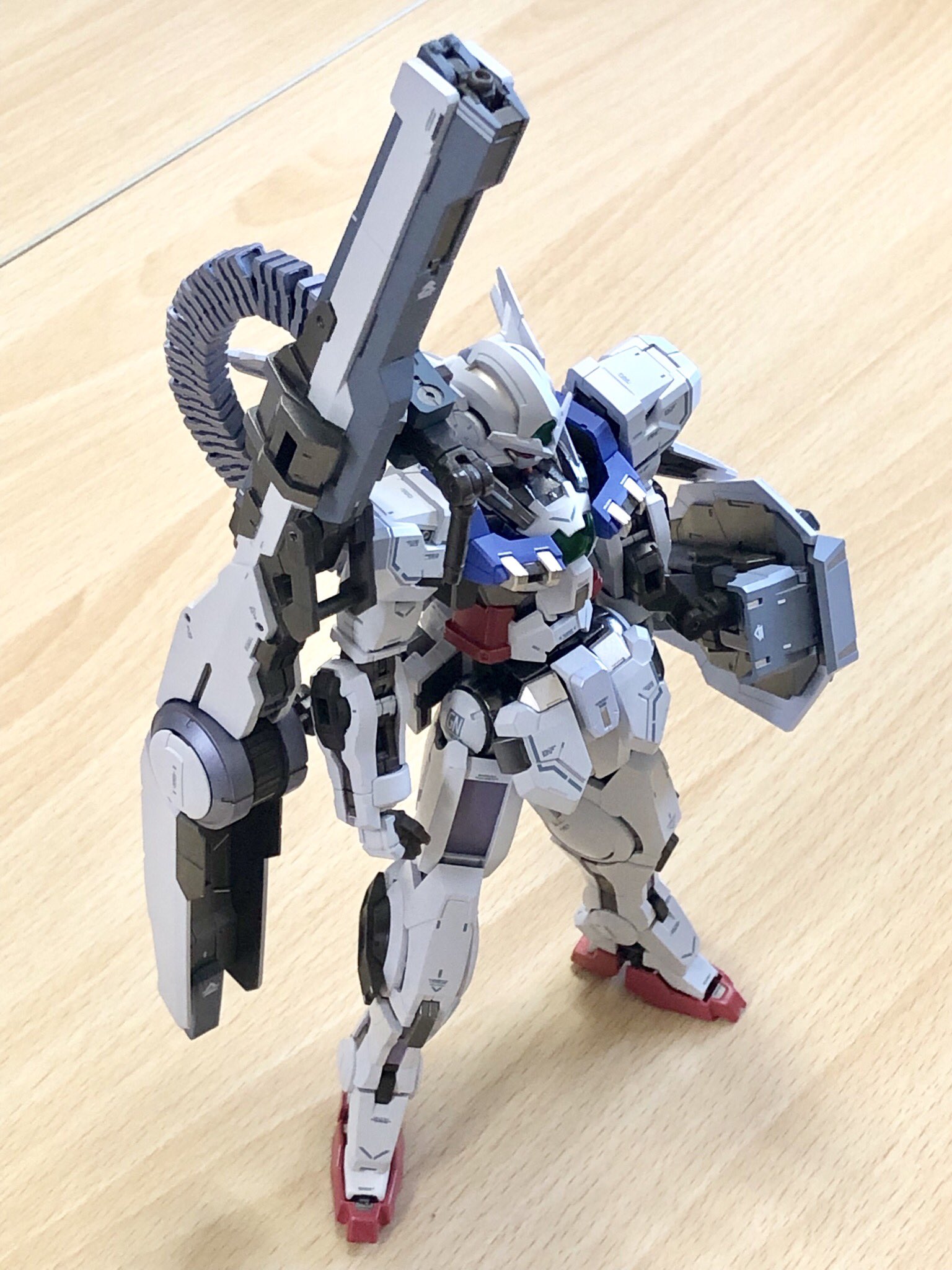 海老川兼武 デザインワークス発売中 Metal Build ガンダムアストレア プロトgnハイメガランチャー 打ち合わせで商品サンプルの写真撮らせて頂きました プロトgnハイメガランチャーが長いですw 2次受注受付中です よろしくお願い致します T