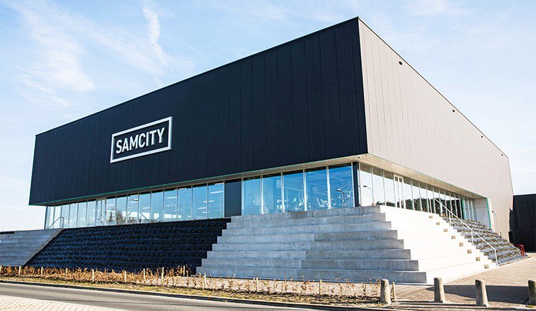 ‘Black box met mysterieuze aantrekkingskracht’ gevelbouw.info/black-box-myst…