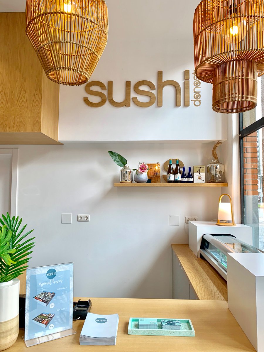 SistersCity's tweet photo. Planazo para hoy: plato caliente en @Sushidonosti por 7,90€ 😋🥣 https://t.co/eHpIk5D7oF #food #sushi #Donostia #Sansebastian #foodies https://t.co/OVuOGBLnz2