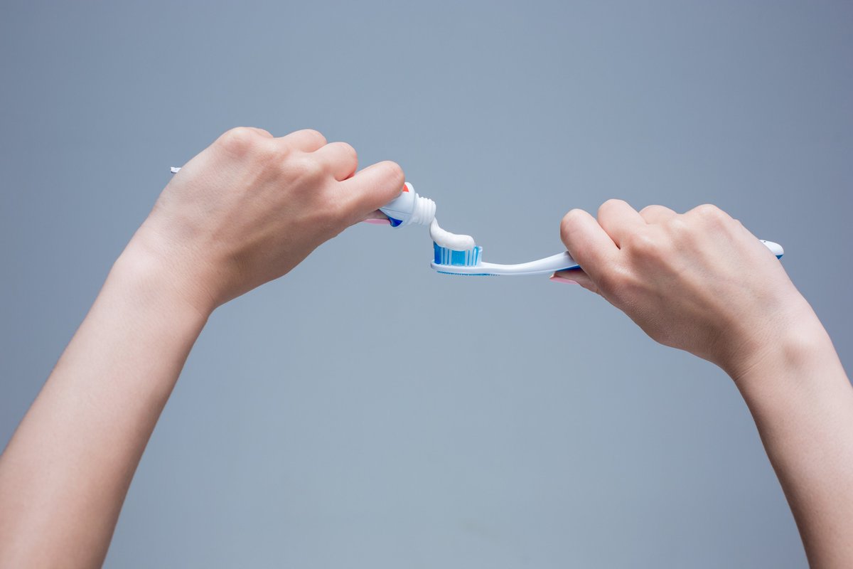 Chard_Dentist's tweet photo. Dental Tip of the Day: Replace your toothbrush every 3-6 months to ensure it's cleaning your teeth as well as possible. #DentalTip #HealthyTeeth #ChardDentist https://t.co/yUFQw3M27a