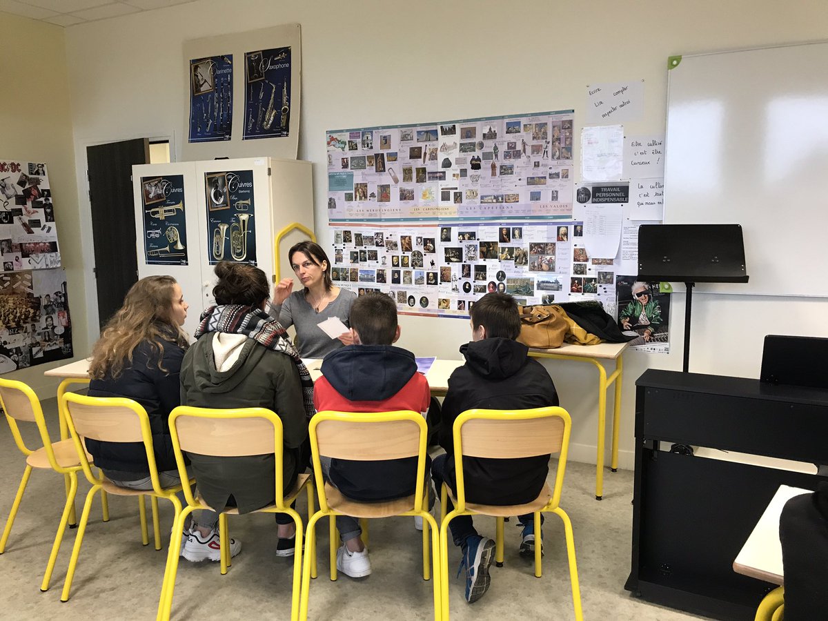 Avec un peu d’avance pour des contraintes techniques: «  Journées des métiers et de l’apprentissage » . Ce sont les parents qui viennent présenter leurs métiers aux 5ème et 4ème