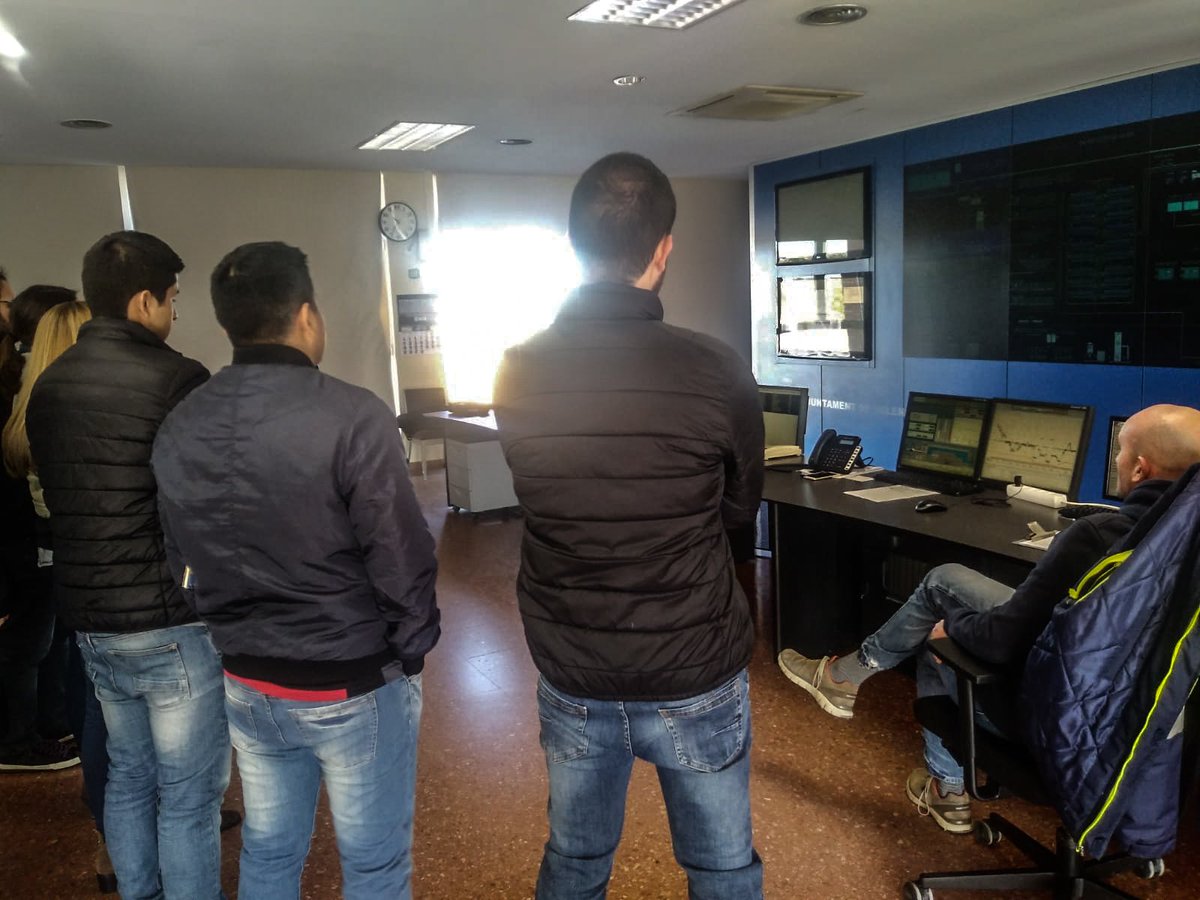 Nuestros alumnos continúan con sus visitas a instalaciones del #ciclo integral del #agua. Hoy le toca el turno a la estación de #tratamiento de agua #potable de "El Realón" (#Picassent)🎉👏🏼 #water #distribution #research #investigacion #postgrado #Universidad #FelizLunes