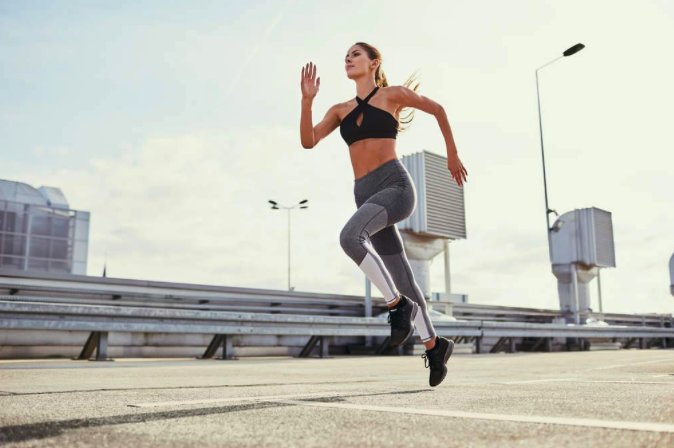 Healthy(ish): Why Now Is The Most Difficult Time To Stay Motivated bit.ly/2HUqq5k <a href="/SusannahTaylor_/">Susannah Taylor</a>