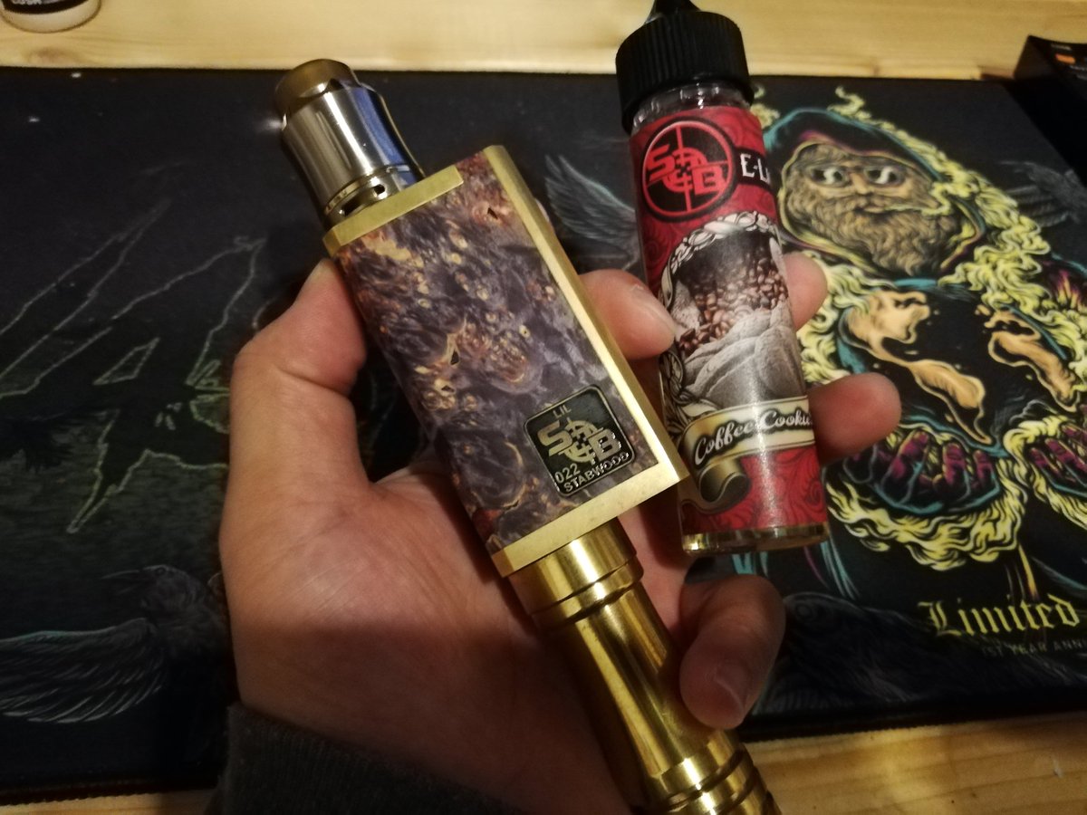 aki41_vape's tweet photo. ご冥福をお祈りします
#sobfam https://t.co/tiRlgRBRPw