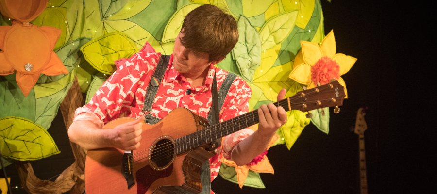 BlaizeArts's tweet photo. Don't forget #LincsConnect we have plenty of events for families this month and next! https://t.co/aVnvI1ha2p
#WhatsonLincs - loads of fun! https://t.co/dvvarCAh3y