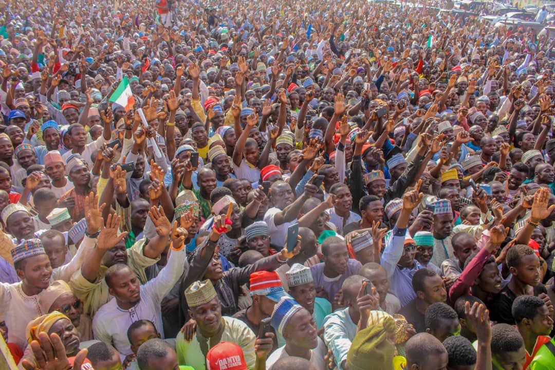 Thank you Gusau, thank you Zamfara #MatawalleAtGusau #AtikuInZamfara   #LetsGetNigeriaWorkingAgain #RebuildZamfaraTogether
